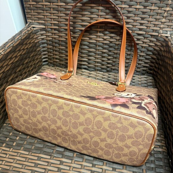 coach Gallery Tote Bag In Signature Canvas With Rose Print cz180 - Picture 3 of 8